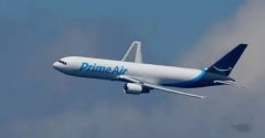 亚马逊用飞机运快递货物，与FedEx、UPS争食