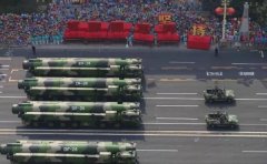 “东风快递”隆重亮相国庆大阅兵