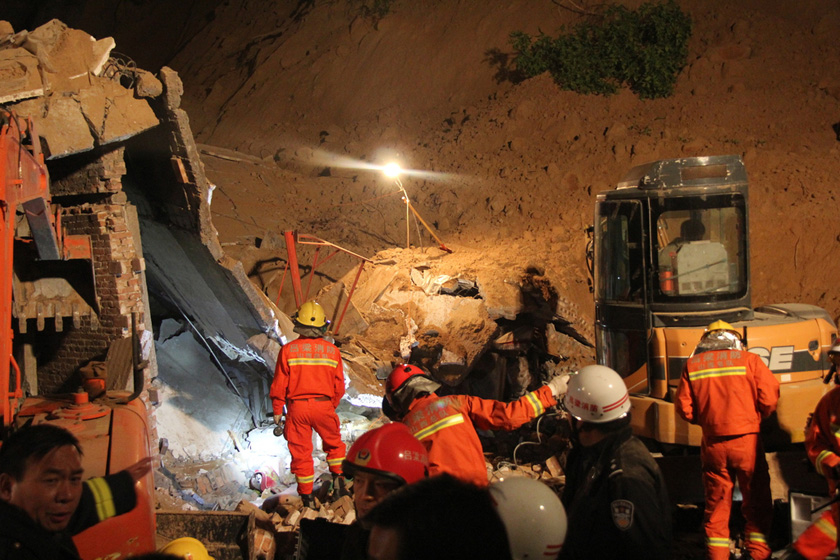 <b>山西黄土崩塌灾害4名被困者遇难</b>