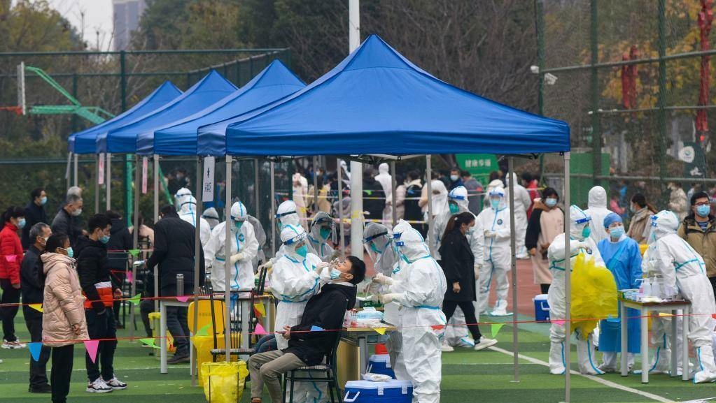 <b>杭州两学校现阳性 15例均为首次感染</b>