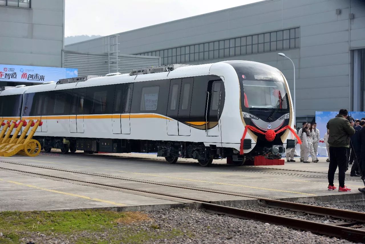 <b>宁波轨交靠卖房年收入近24亿</b>