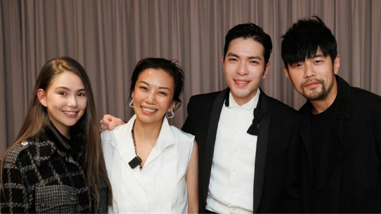 周杰伦昆凌见证萧敬腾求婚现场