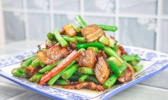 <b>四季豆炒肉的做法</b>