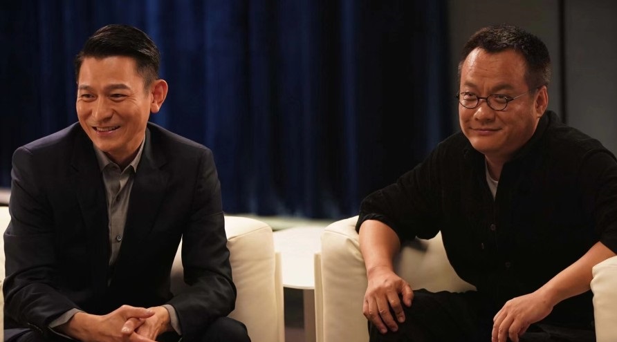 红毯先生重新定档 此前撤出春节档