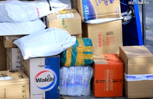 西南地区正式投用首辆无人驾驶配送车