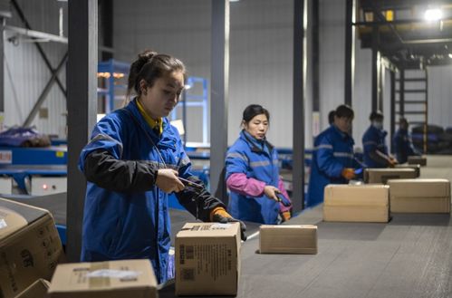 春节将至年货采购忙 德邦快递春节不休 春节将至年货采购忙 德邦快递春节不休