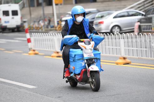 共享快递盒备战双11 快递业绿色化转型提速