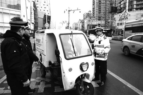 附近的快递电话上门取货