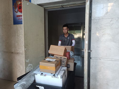 美股三大指数集体收跌 特斯拉跌超3%市值一夜蒸发超3600亿元