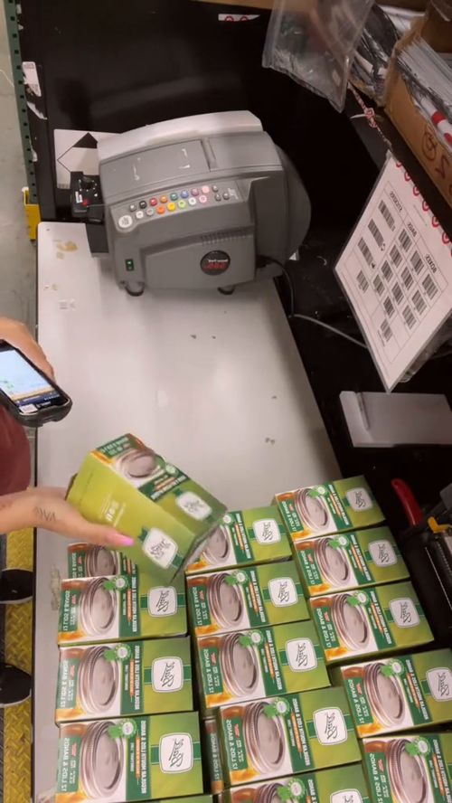 四川数尊千年摩崖石刻佛像被盗