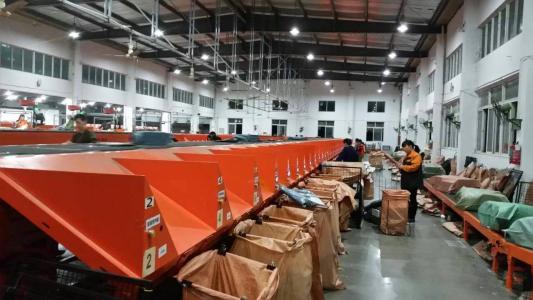 美驻乌克兰外交官身亡