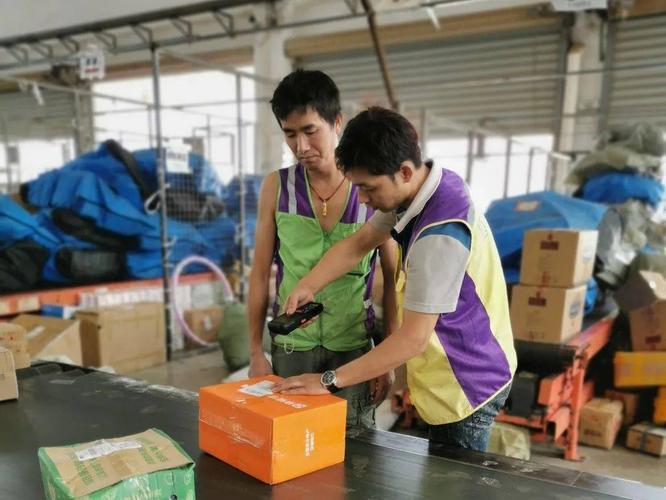 双十二快递量再暴增 长时间不送件可罚万元