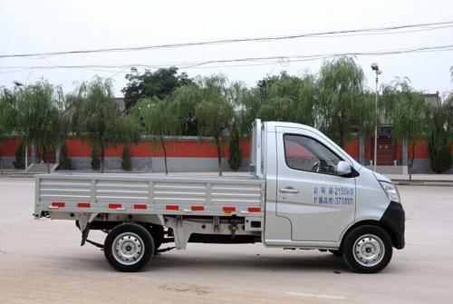 物流缺监管致假药流通无阻 物流缺监管致假药流通无阻