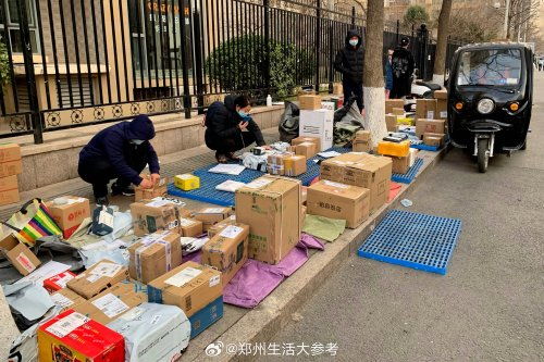 哪有医院库房物品的管理制度的答案啊