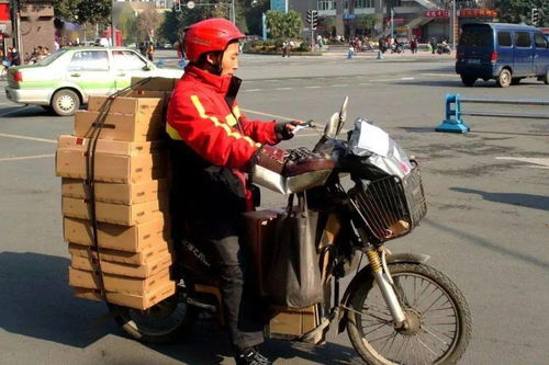 顺丰邮政圆通三足鼎立　快递业空战开启