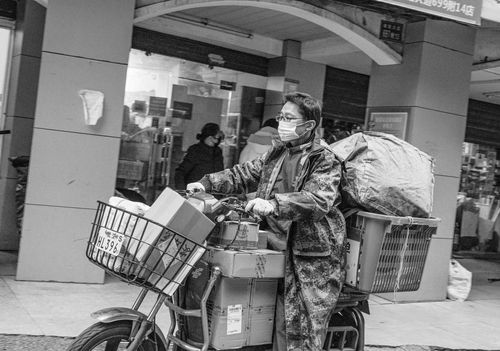 发快递多少钱一公斤