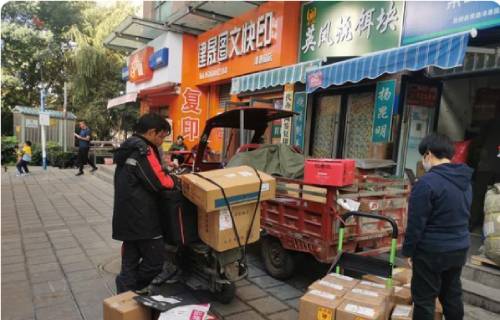 武汉车主挑战保险行业潜规则