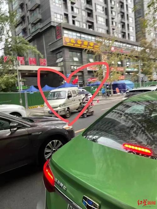 <b>顺丰的快递为什么这么快</b>