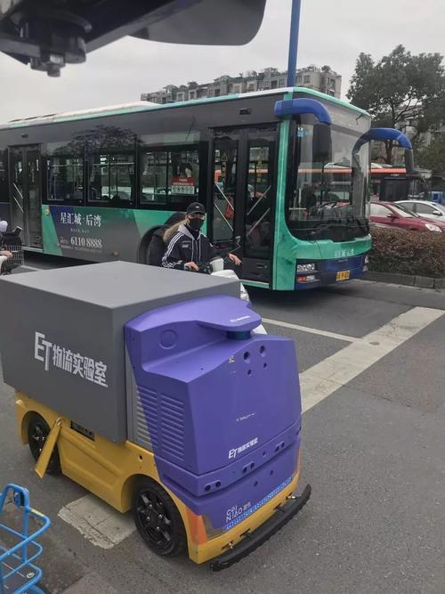 大考在即 快递实名制待升级