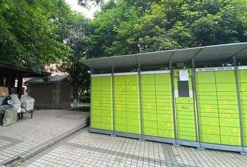 歼轰-26隐身战斗轰炸机首飞成功