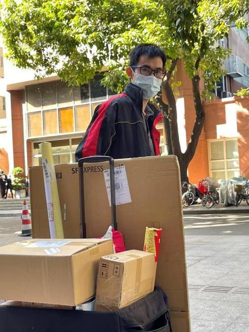 货车司机的生活有多好 每个货车司机看完都沉 货车司机的生活有多好 每个货车司机看完都沉