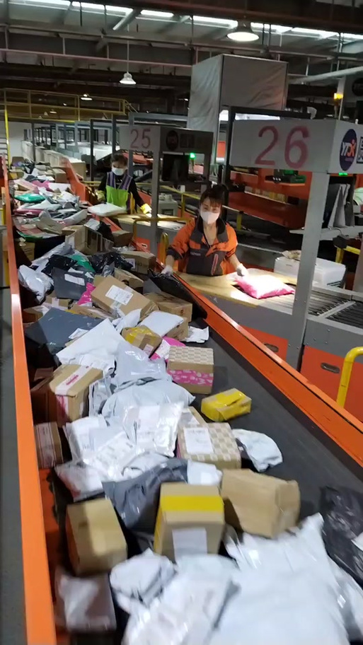 发往青岛物流公司电话