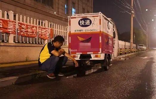 无人机物流有序发展 离不开人和技术两方面因