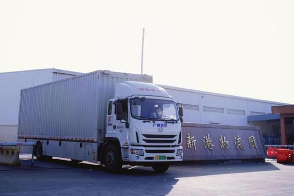 顺丰控股发布一季报 营收近155亿 净利润7.74亿 顺丰控股发布一季报 营收近155亿 净利润7.74亿