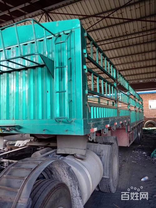 唐嫣戛纳红毯造型出图