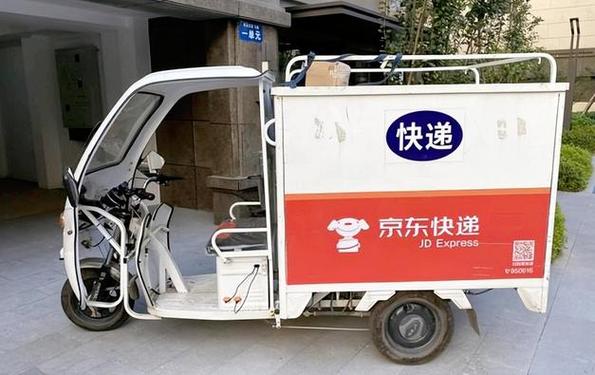 新疆兵团借丝绸之路经济带加快境外物流通