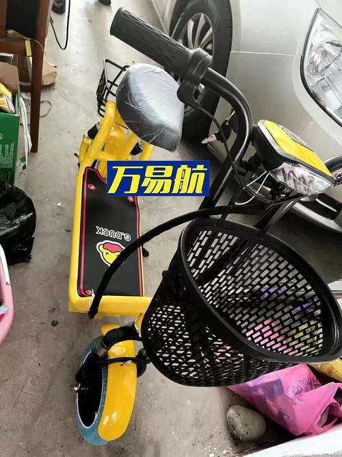 ems快递和邮政快递