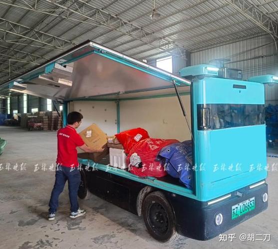 8岁男孩咬断妈妈结婚金链分同学 他用最珍贵的东西换友谊