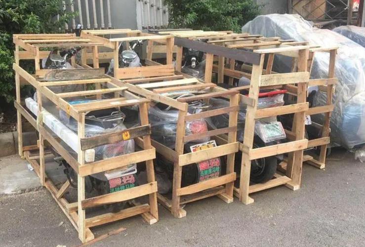 快递公司纷纷调用专机运送大闸蟹 生鲜农产品物