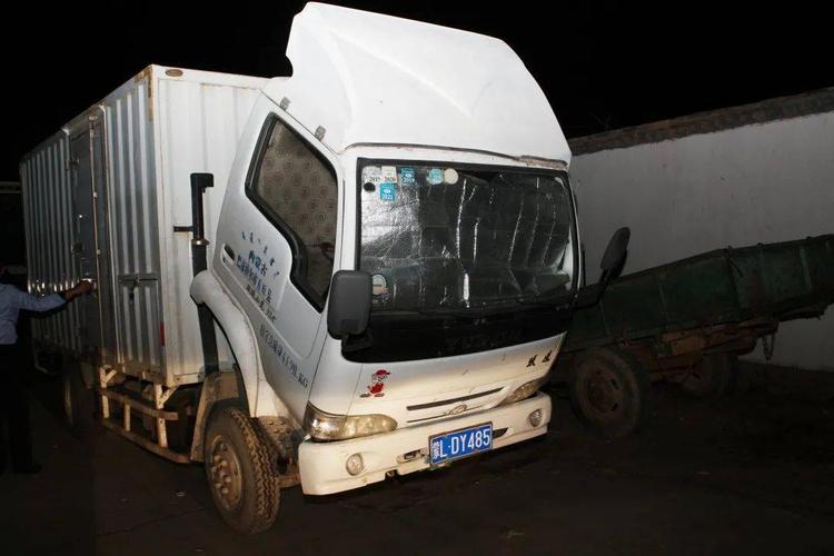 快递员心理不平衡 监守自盗