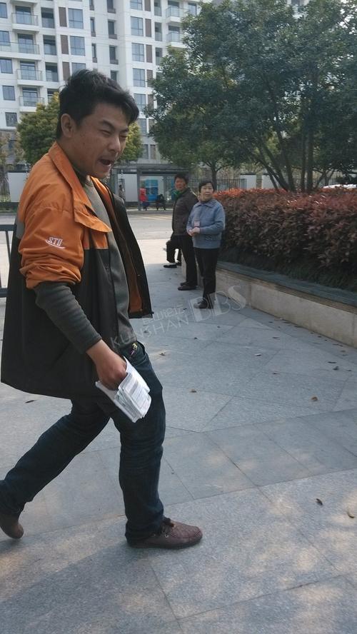 申通送出今年第100亿件快递