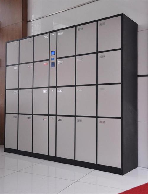 雨雪天影响电商快递 实体店抢夺年货市场