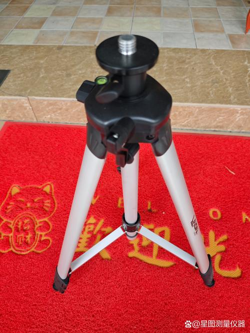 女孩肝癌晚期医护提前为其过生日