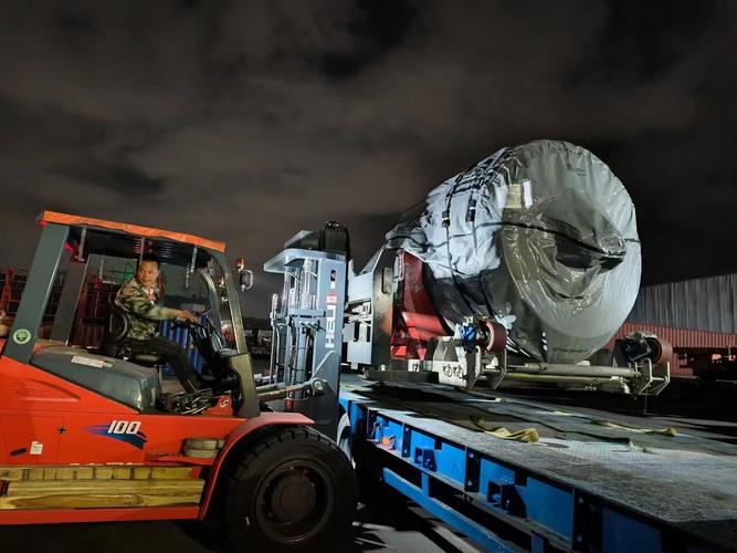 140万公里无大修 可绕赤道35圈 这是一辆什么样 140万公里无大修 可绕赤道35圈 这是一辆什么样