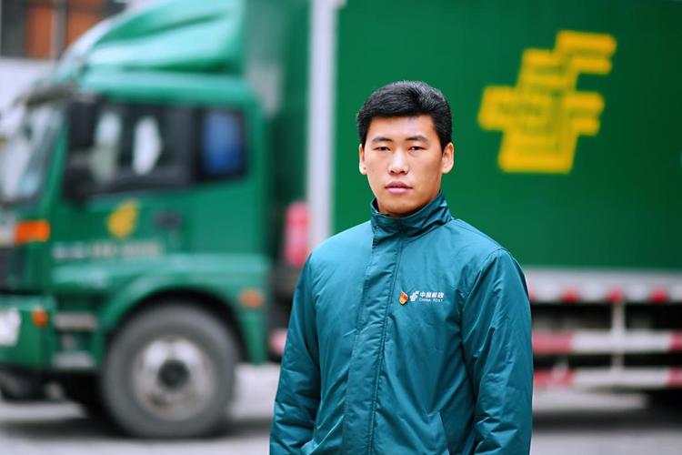 顺丰快递运单追踪 驿收发助力快递收发不打烊