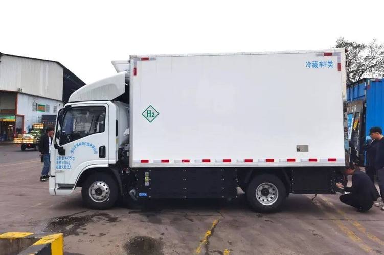 运费下降 成本飞涨 双重挤压下的货车司机何去何从