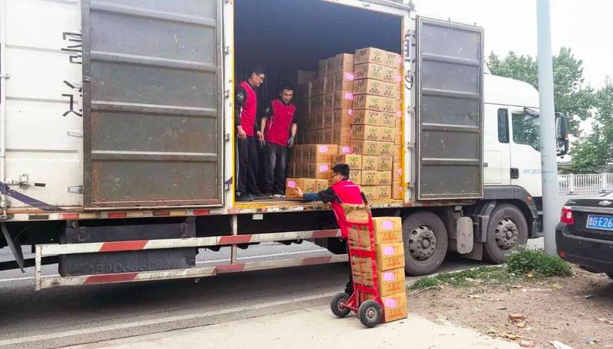 附近的快递公司招聘信息