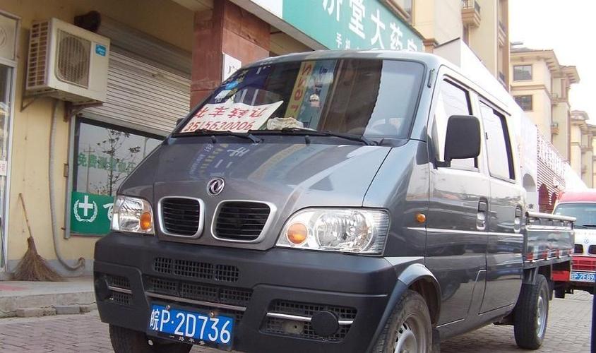 及时清理清运灾区废墟和垃圾成为重点