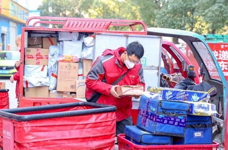 7月2日 人民日报点赞台州物流新业态