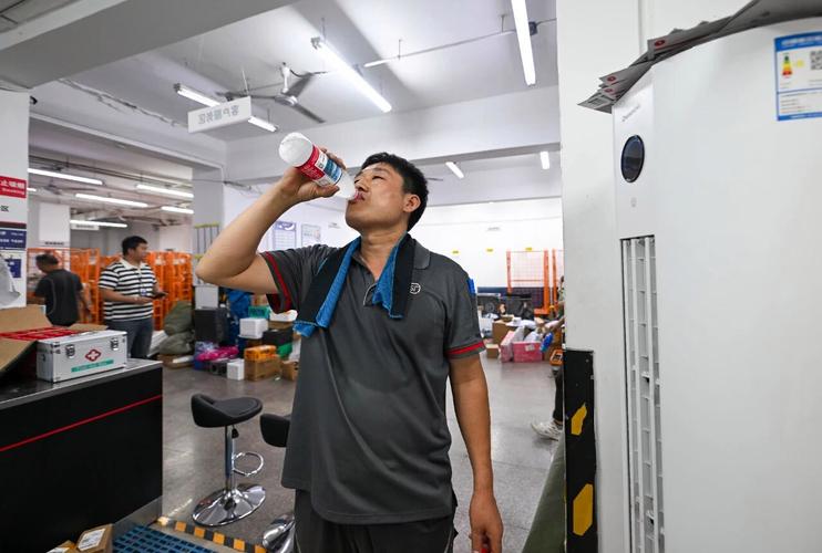 当当京东等电商竞相布局青岛 拼快递速度极速 当当京东等电商竞相布局青岛 拼快递速度极速