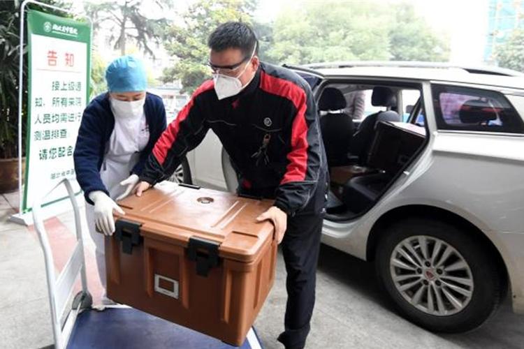 前三季度全国快递业务量439.1亿件 平均单价降