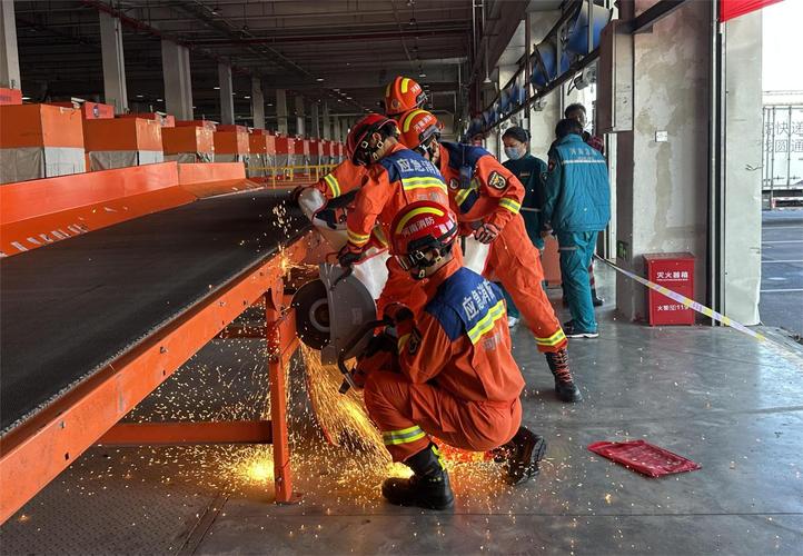 邮政寄过来的律师函是真的吗