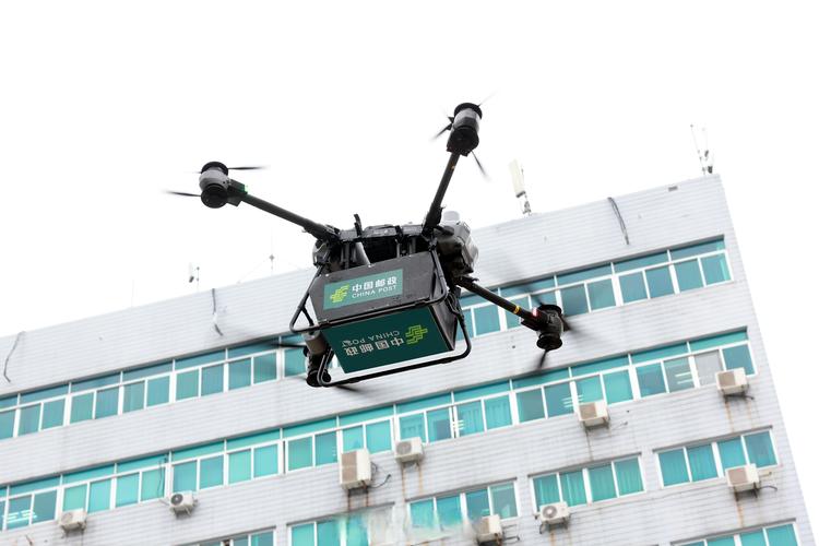 邮政快递包裹不动了该联系谁