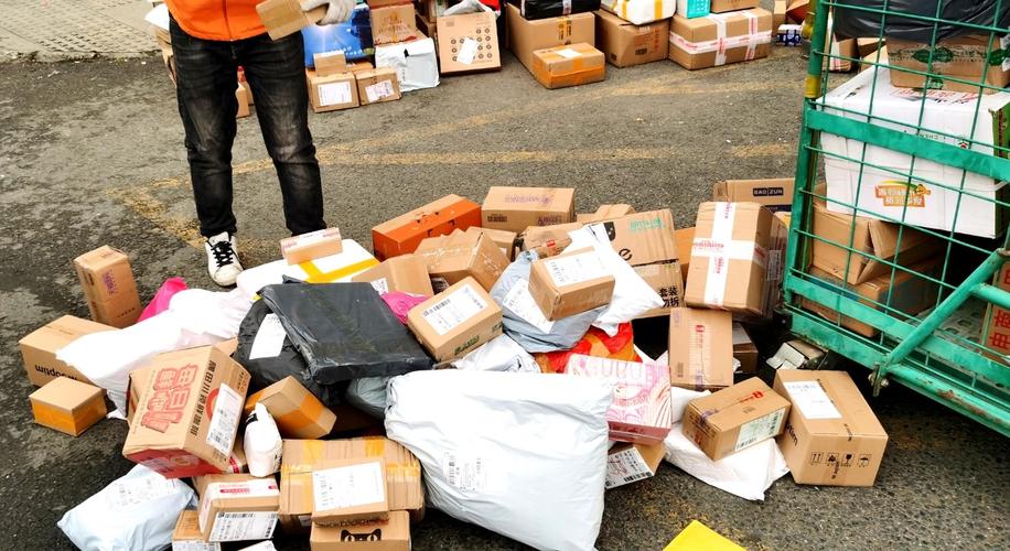 用快递箱做迷你快递