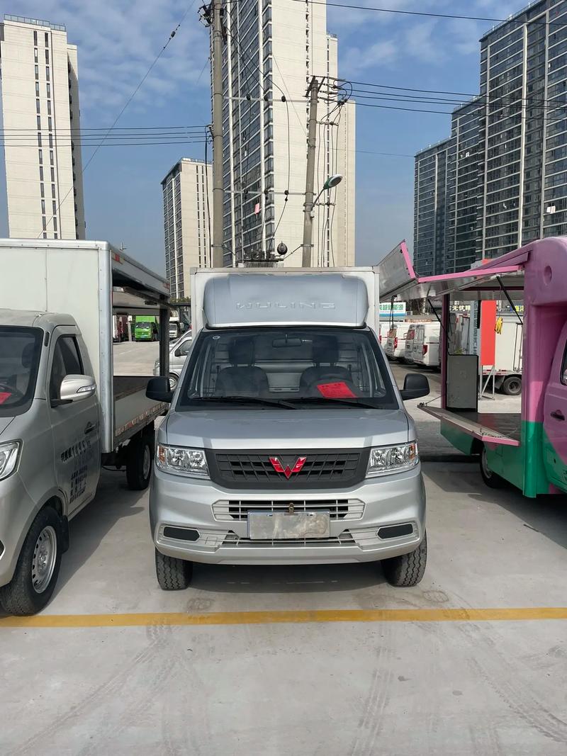 货运动车组下线运营 优速快递打造崭新中国名片 货运动车组下线运营 优速快递打造崭新中国名片