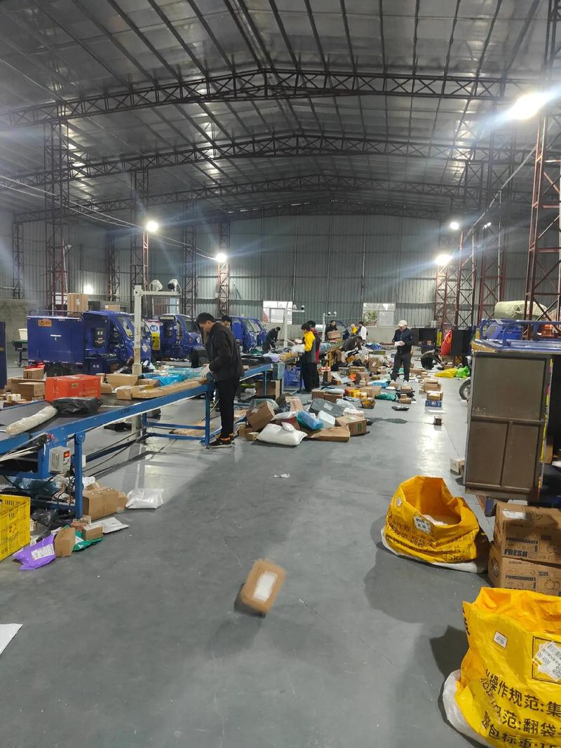 沉浸式拆快递保温杯